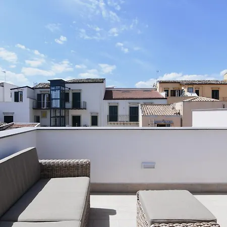 Maciuni Con Terrazza Apartment *