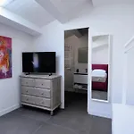 Maciuni Con Terrazza