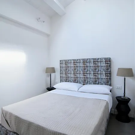 Maciuni Con Terrazza