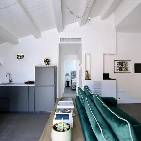 Apartament Maciuni Con Terrazza *